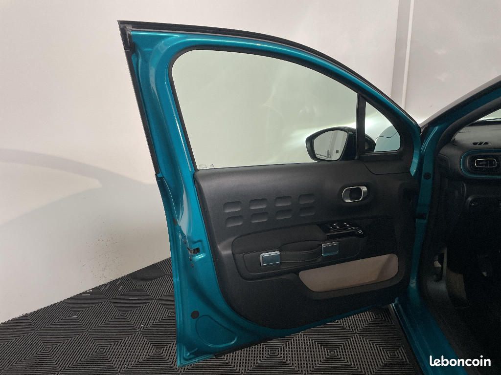 Citroën C3 PureTech 83 S&S BVM5 Shine Pack (image 18)