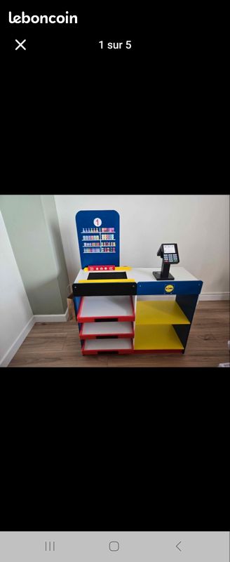 Marchande caissière en bois lidl Scannette en bois Compartiments à