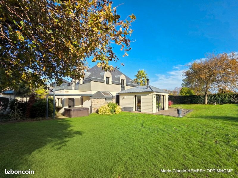 Maison 10 pièces 252 m² · à Dinard · 252 m² · 1 164 800 €