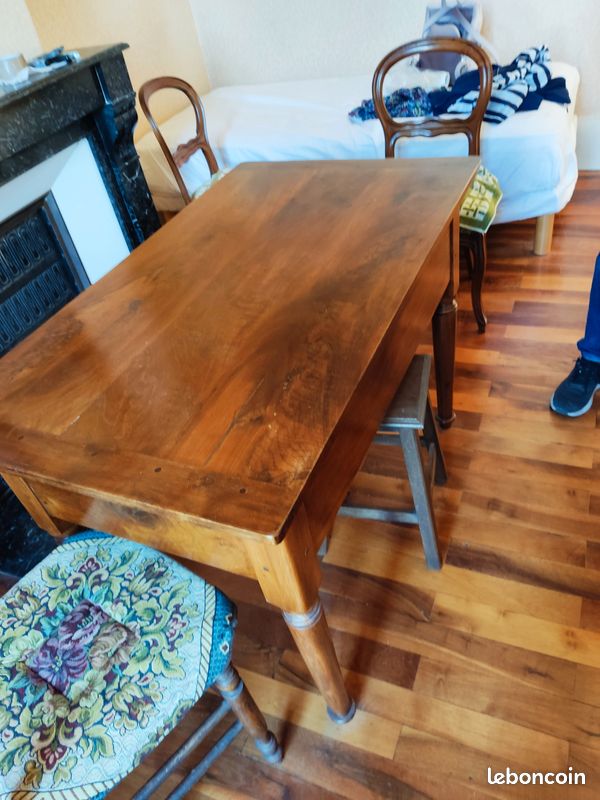 Table pétrin (image 1)