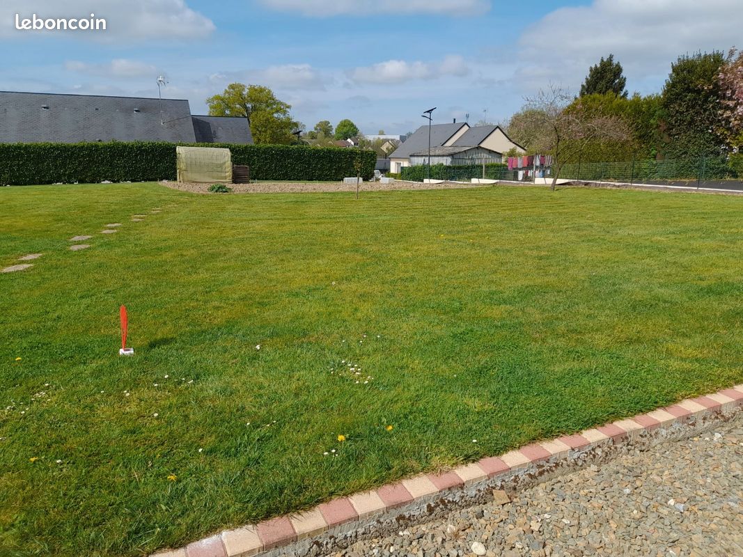 Vend terrain constructible · à Le Bourgneuf-la-Forêt · 42 000 €