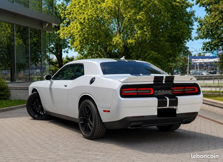 Dodge CHALLENGER GT AWD 3.6 V6 305CH (image 2)
