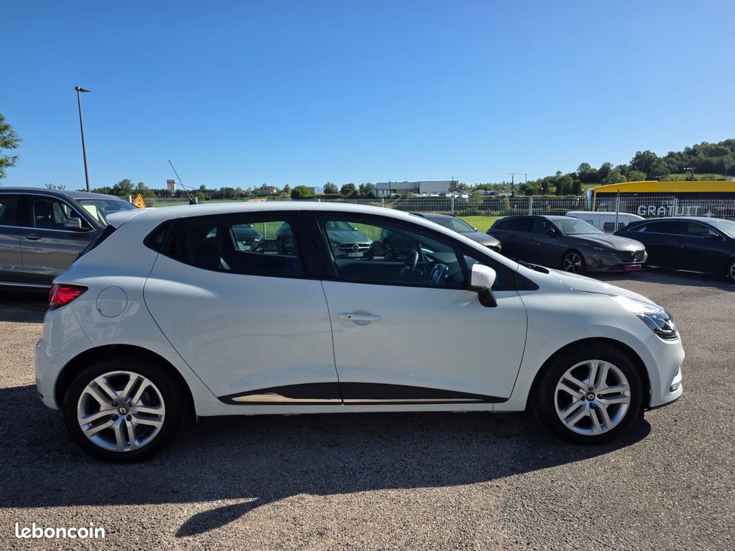 RENAULT Clio 4 DCi 90 cv Business / 1°MAIN / GPS - CLIM AUTO / Sans AdBlue (image 2)