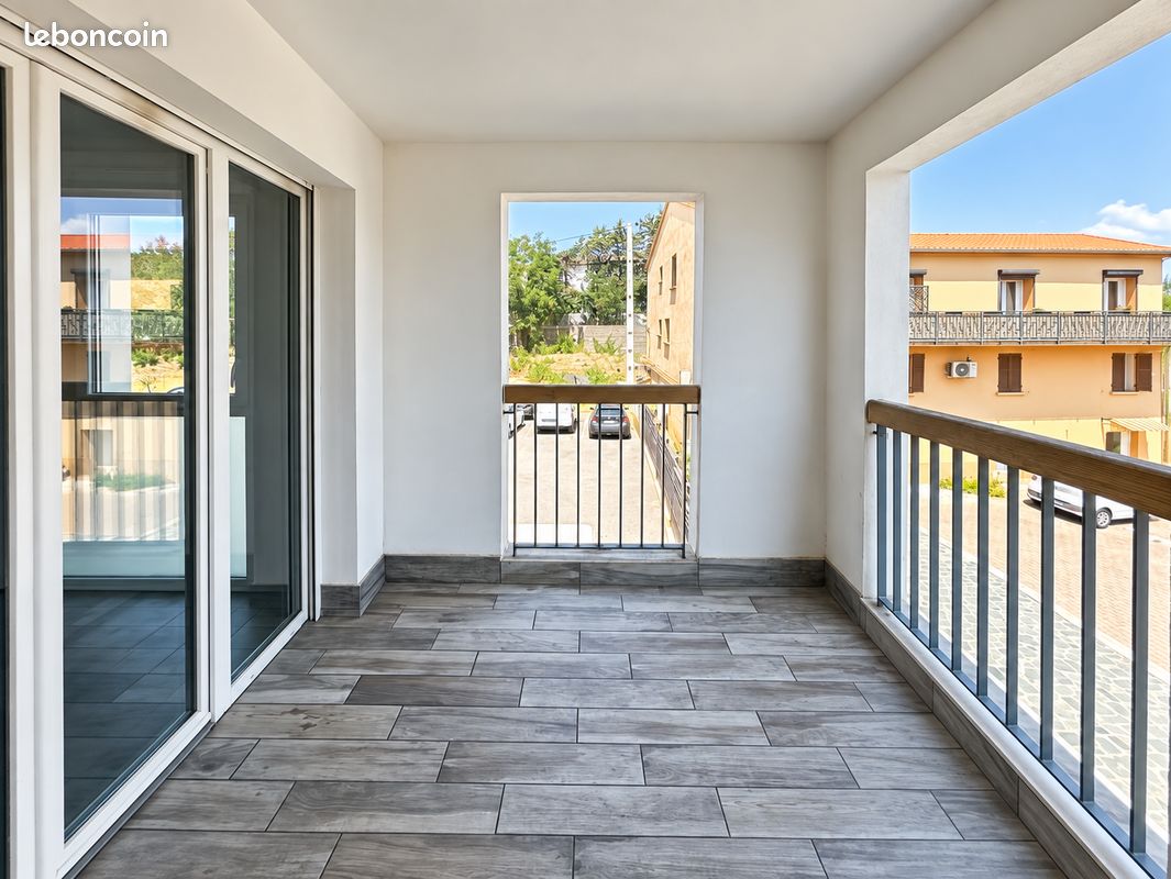 Appartement 3 pièces 66 m² · à Ajaccio · 66 m² · 990 €/mois