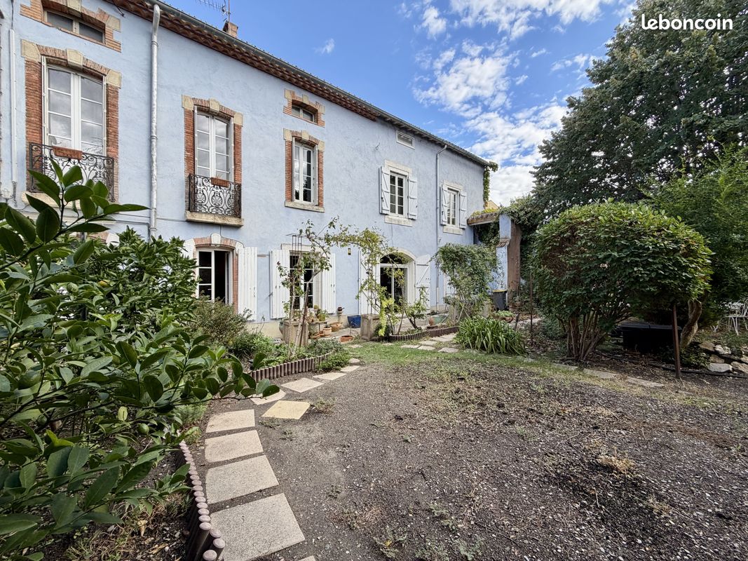 Maison 7 pièces 222 m² · à Carcassonne · 222 m² · 274 000 €