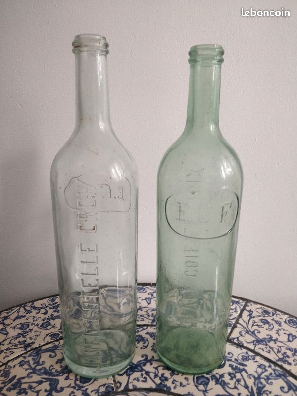 Bouteilles anciennes (image 1)