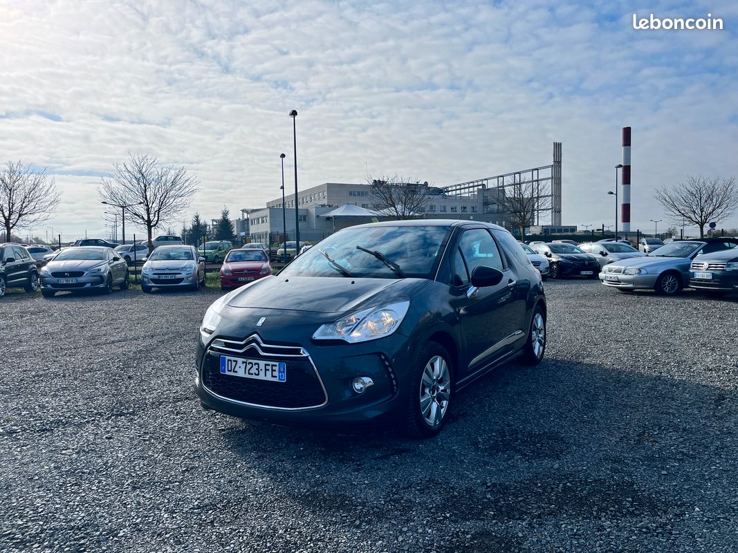 DS DS3 1.2 VTi 82 cv So Chic (image 2)