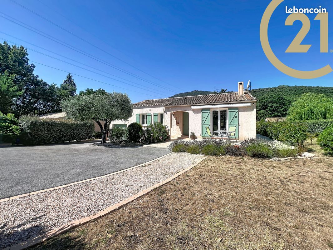 Maison 4 pièces 77 m² · à Bagnols-en-Forêt · 77 m² · 449 000 €