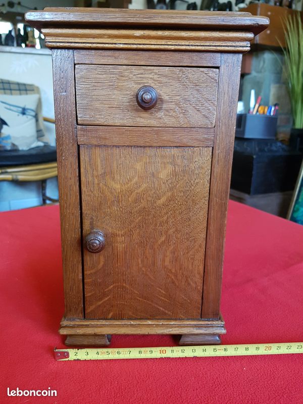 Mini chevet en bois (image 1)