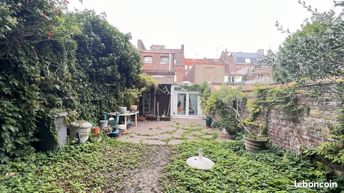 Maison 8 pièces 218 m² (image 3)