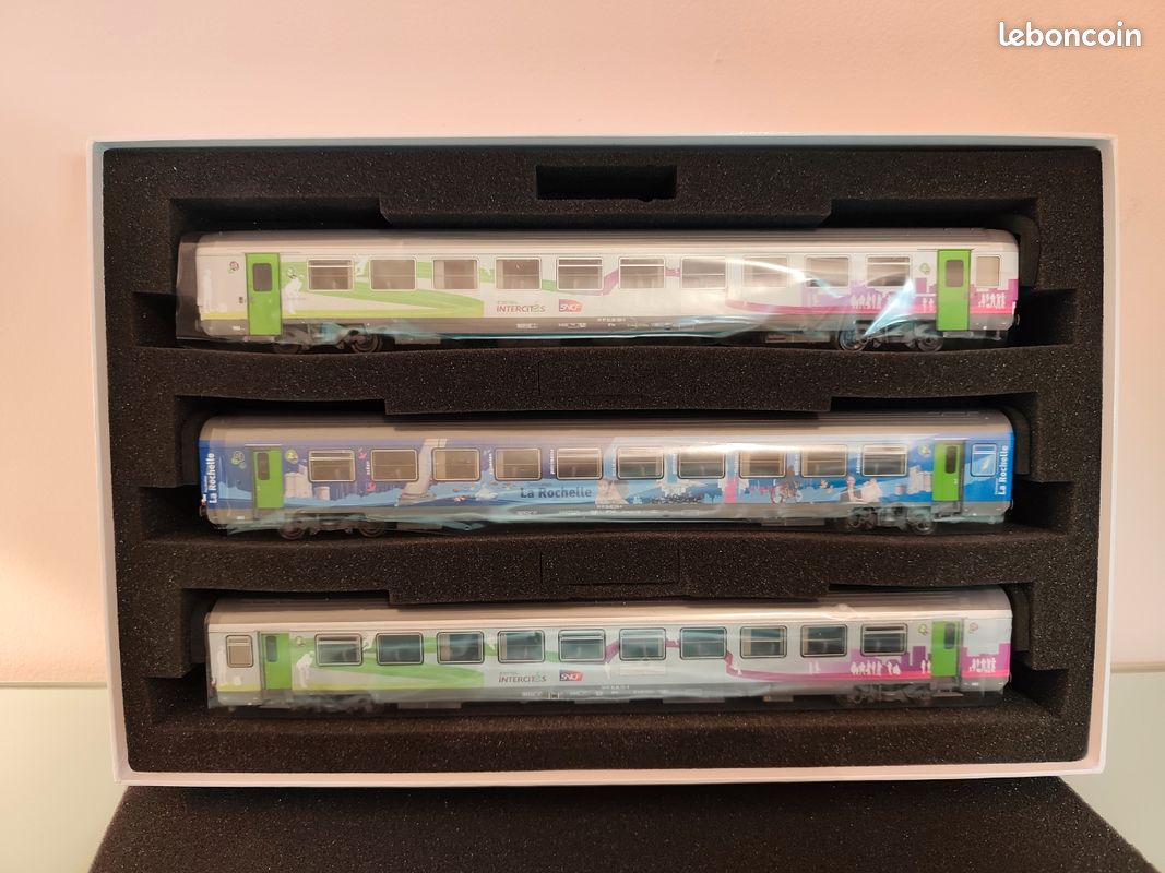 LS Models 40313 Set de 3 voitures vtu région Languedoc