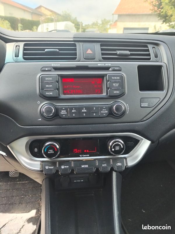 Kia Rio 1.1 CRDI 75cv ISG ACTIVE 147386 km (image 7)