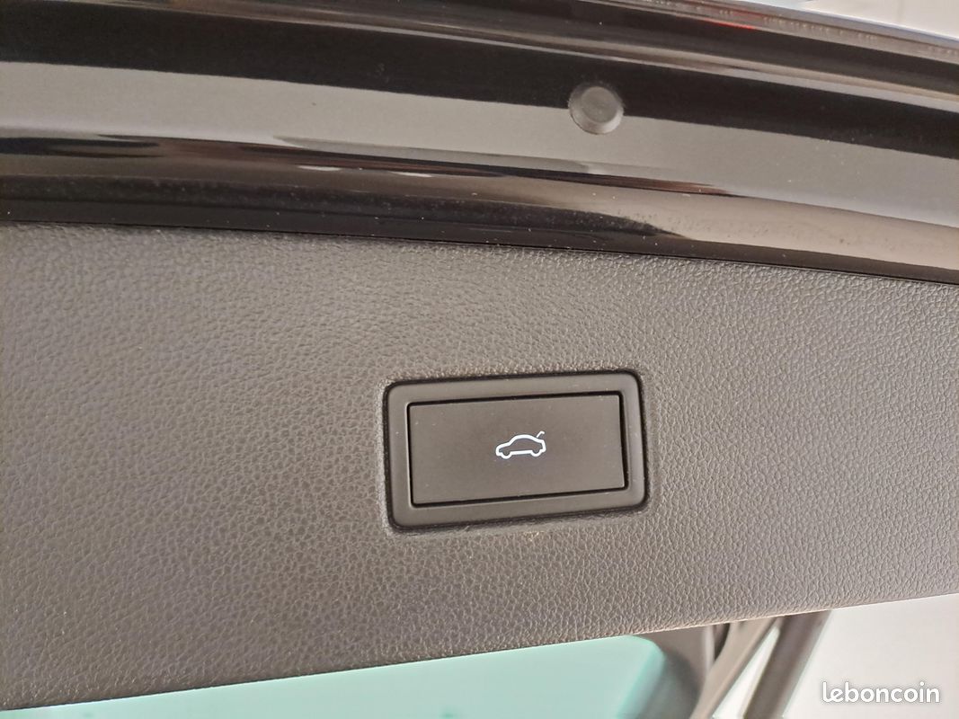 VOLKSWAGEN Tiguan 2.0 TDI 150ch DSG7 Elegance (image 33)