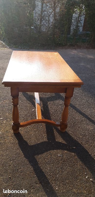 Table de salle (image 2)