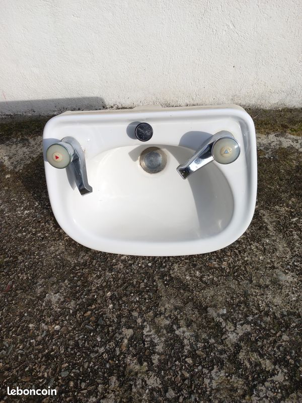 Lavabo ( lave mains ) ancien (image 1)