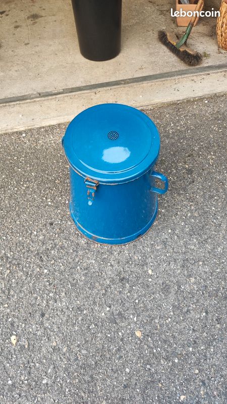 Poubelle vintage (image 1)