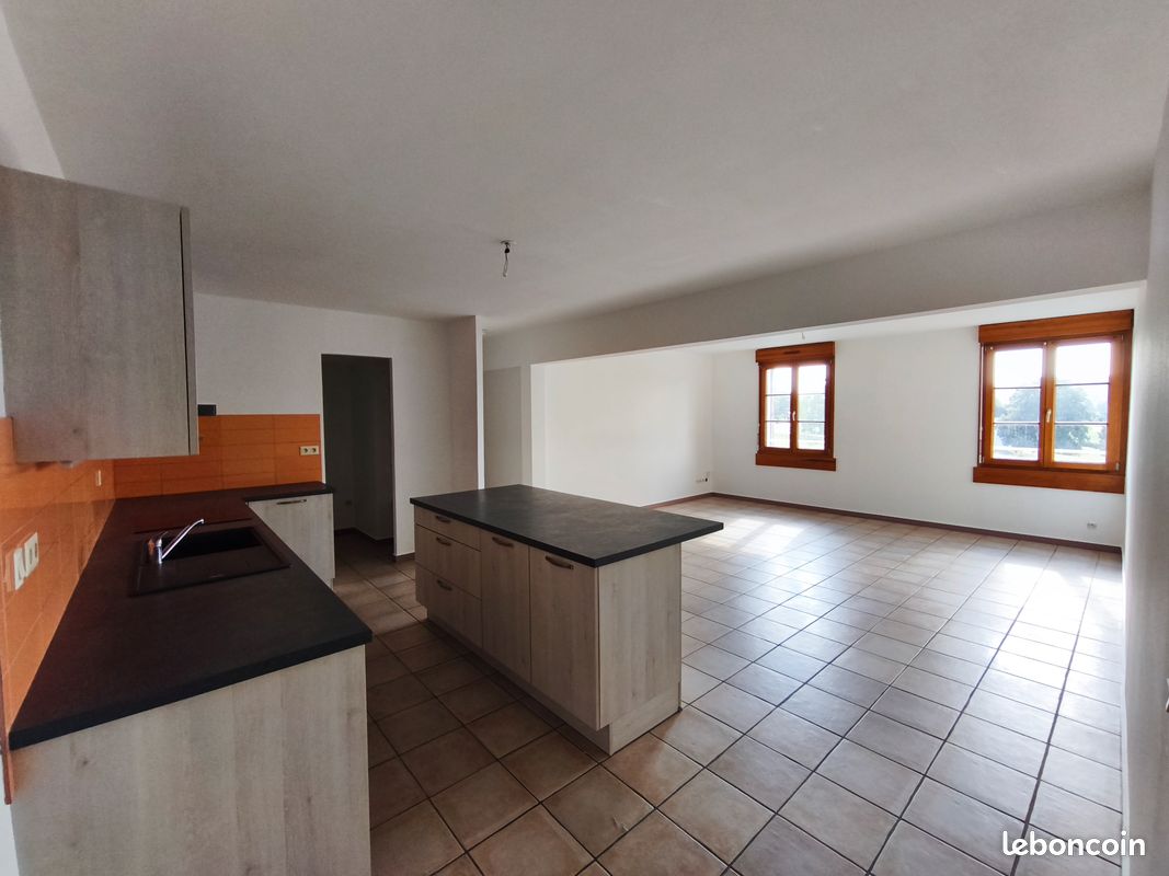 Appartement 4 pièces 100 m² · à Métabief · 100 m² · 1 680 €