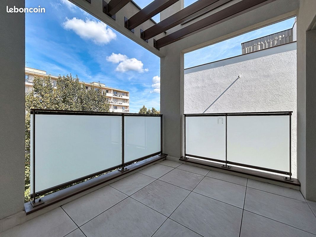 Appartement 3 pièces 62 m² · à Tassin-la-Demi-Lune · 62 m² · 988 €/mois