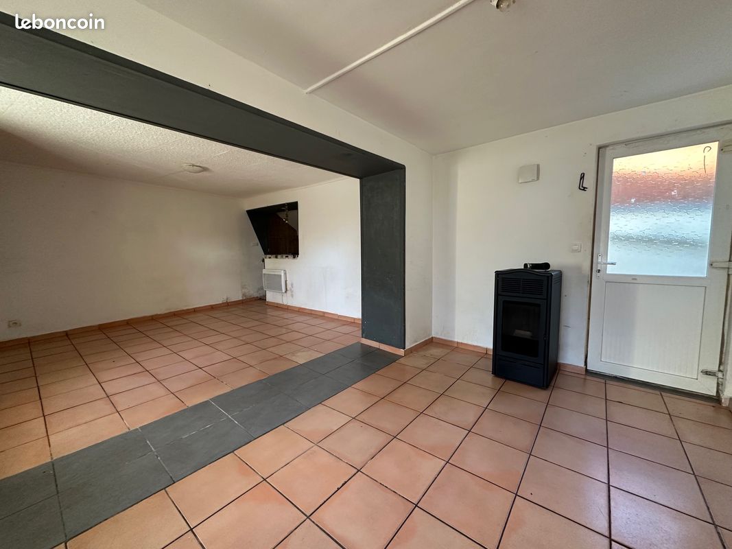 Maison 5 pièces 75 m² · à Crespin · 75 m² · 69 000 €