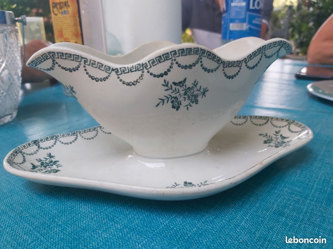 Saucière terre de fer Marie-Louise St Amand Céramique - Vendu