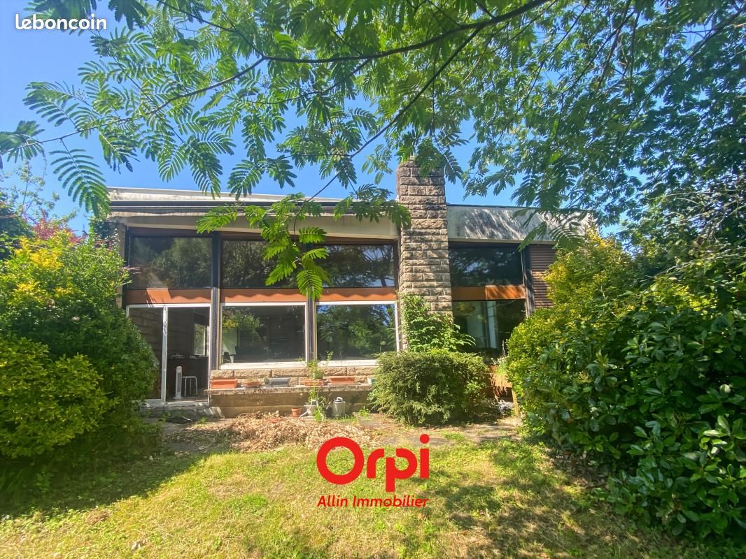 Maison 4 pièces 150 m² · à Commentry · 150 m² · 131 000 €