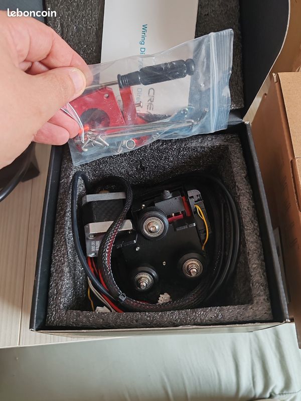 Imprimante 3d avec filament et accessoires (image 2)