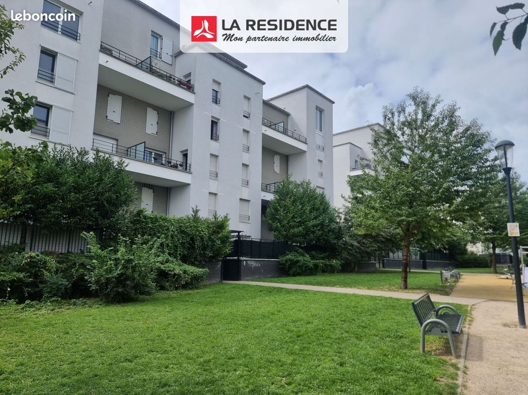 Appartement 4 pièces 74 m² · à Stains · 74 m² · 210 000 €