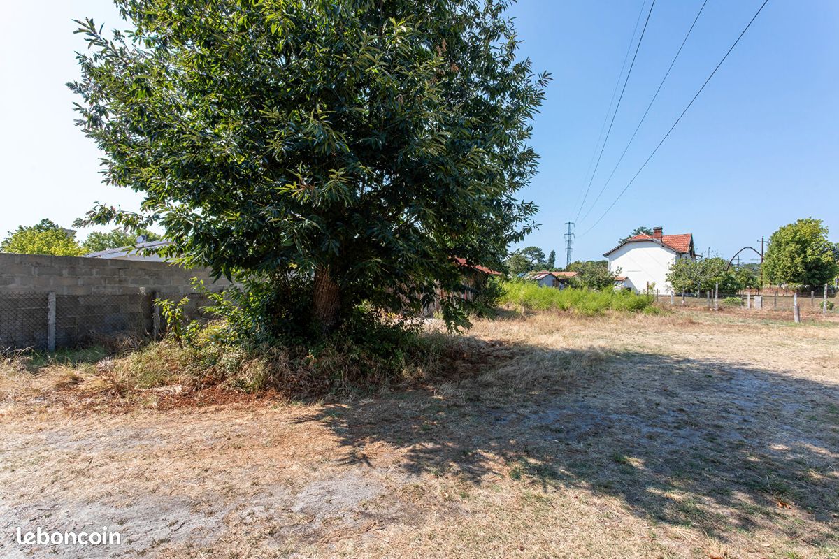 Terrain 678 m² · à Ychoux · 678 m² · 65 000 €