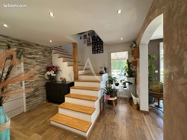 Propriété 8 pièces 346 m²
