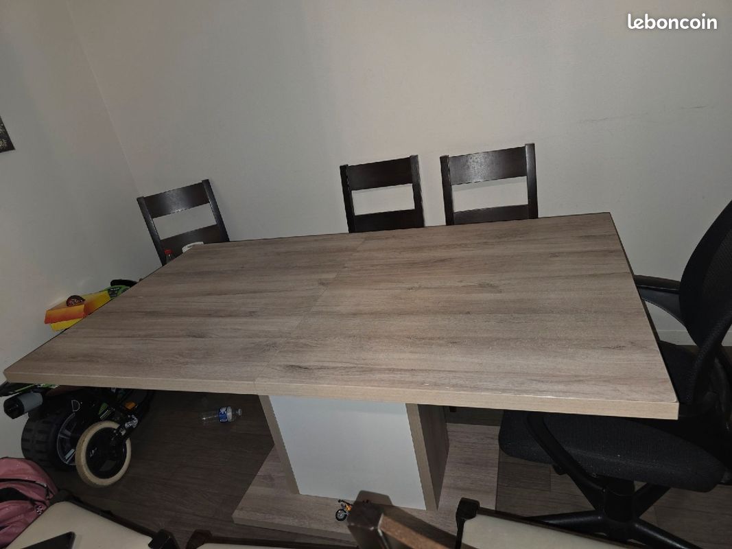 Table à manger (image 1)