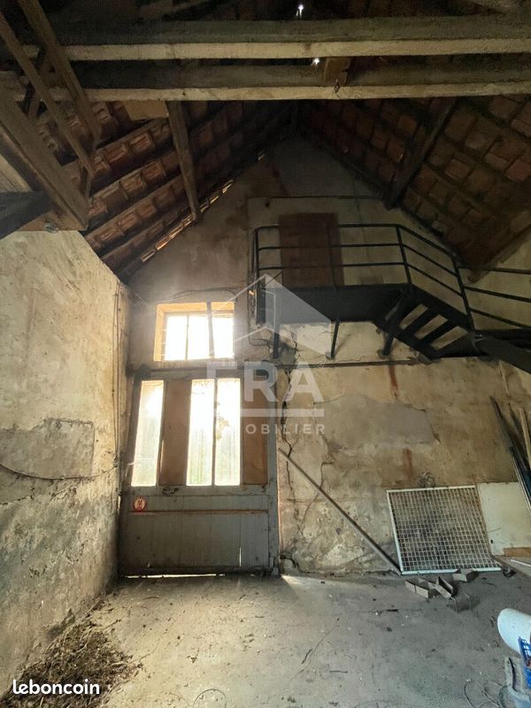 Maison 5 pièces 209 m² · à Mamers · 209 m² · 49 800 €