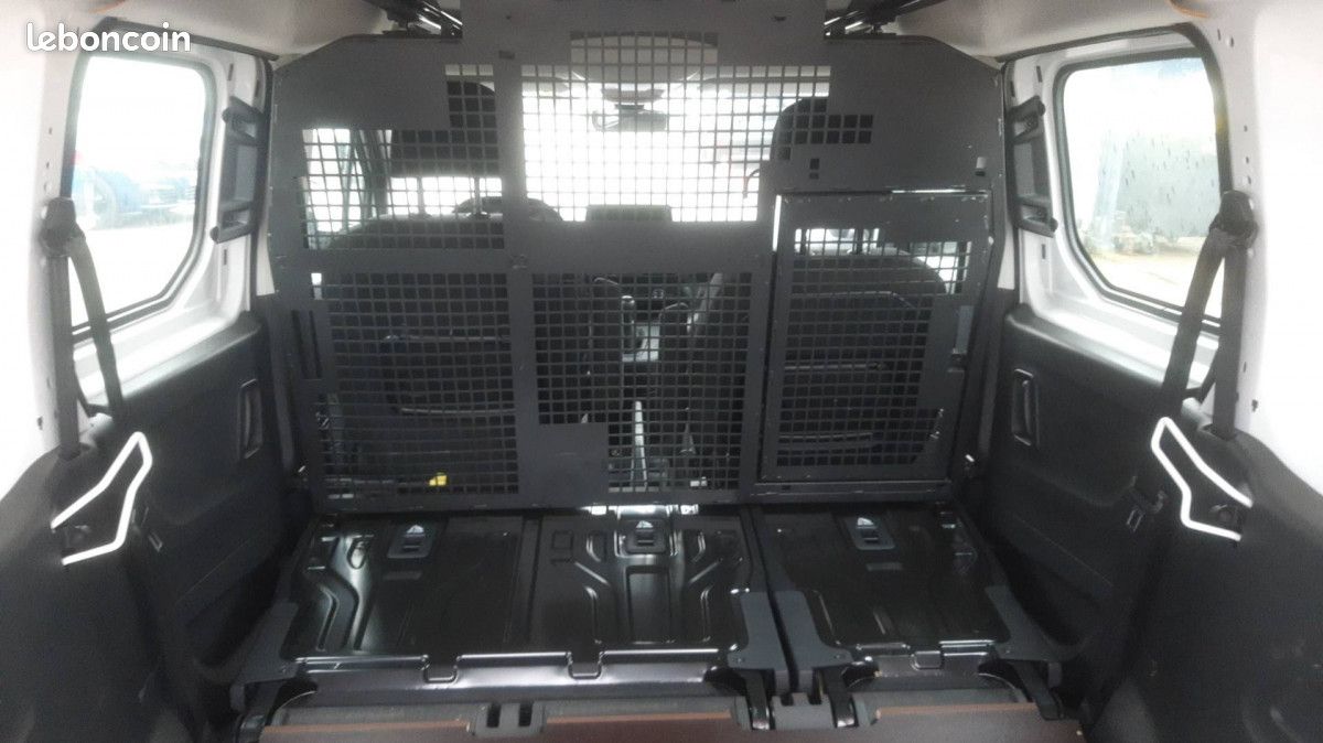 Peugeot Partner (3) BLUEHDI 100 LONG Cabine App (image 12)