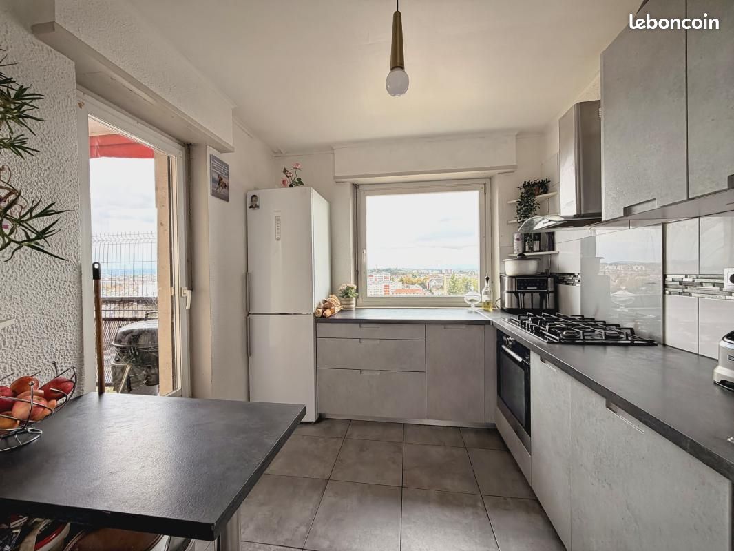 Appartement 5 pièces 82 m² · à Mulhouse · 82 m² · 118 800 €