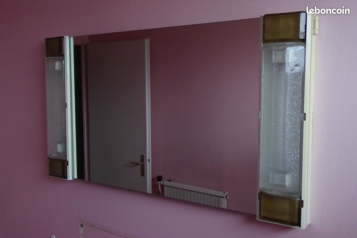 Miroir de salle de bain avec éclairage (image 2)