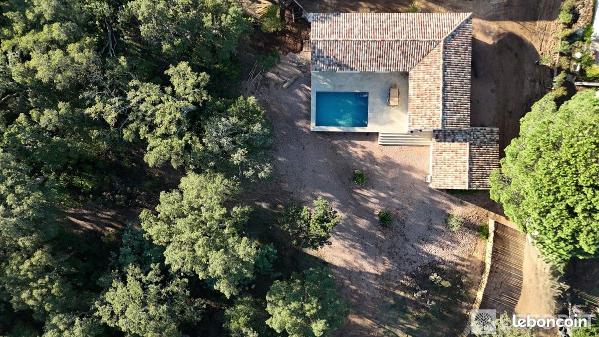 Maison 4 pièces 95 m² · à Lecci · 95 m² · 650 000 €