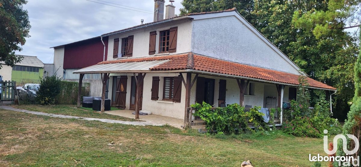 Propriété 12 pièces 190 m² - Aigre 16140 (image principale 0)