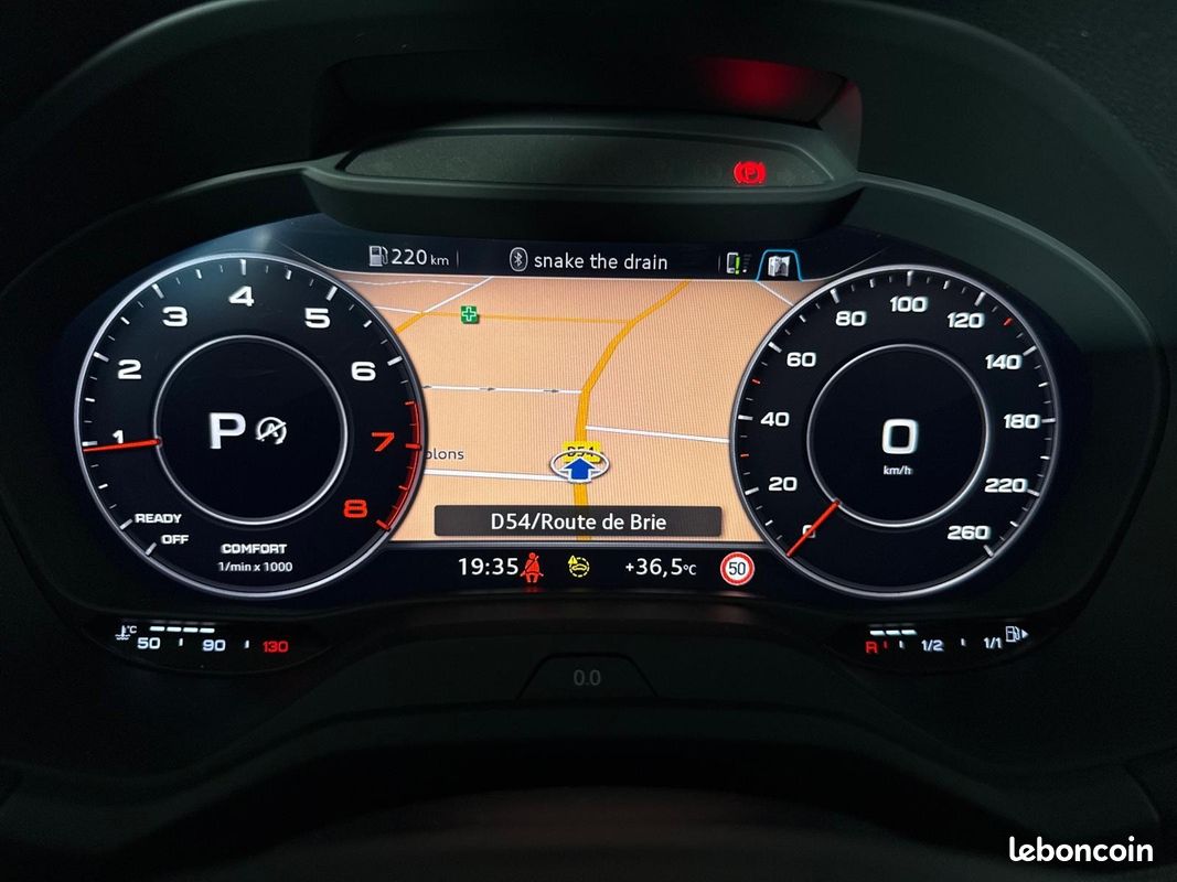 AUDI Q2 35 TFSI S line CARPLAY / CAMÉRA / ANGL. MORT ... (image 17)