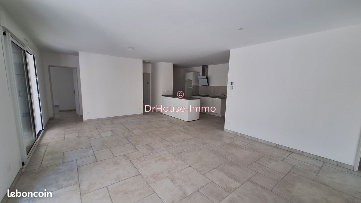 Maison 4 pièces 93 m² · à Noves · 93 m² · 1 376 €