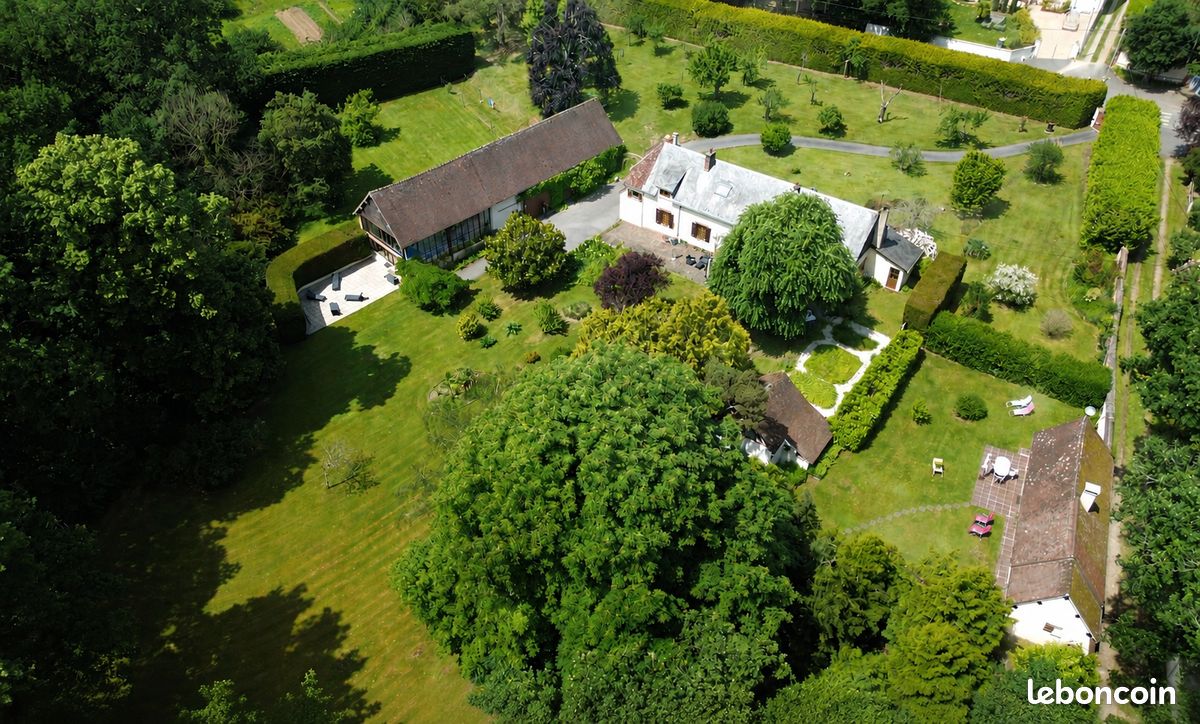 Maison 9 pièces 231 m² · à Marcilly-sur-Eure · 231 m² · 750 000 €