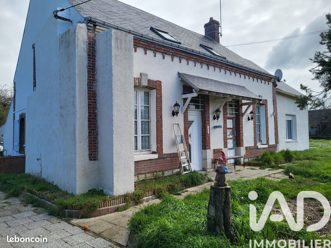 Maison 6 pièces 158 m² · à Varennes-Changy · 158 m² · 99 000 €