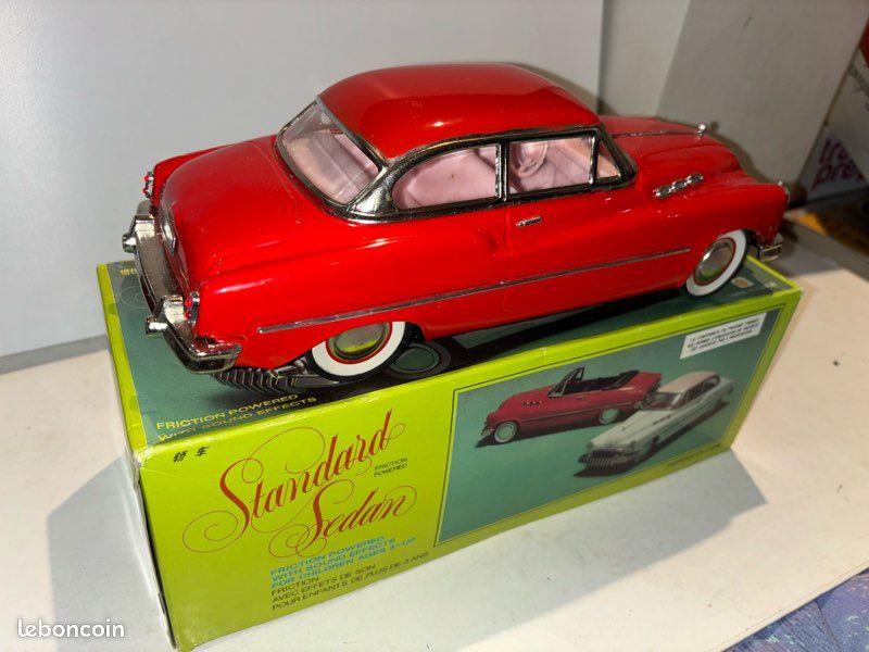 Voiture à Friction Buick Roadmaster En Tôle – Jouet Ancien