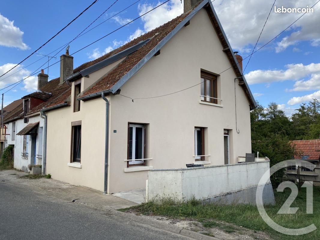 Maison 5 pièces 84 m² · à Bannay · 84 m² · 56 000 €