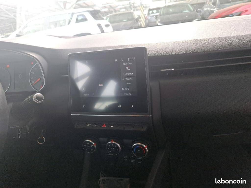 RENAULT Clio Blue dCi 85 Business (image 8)