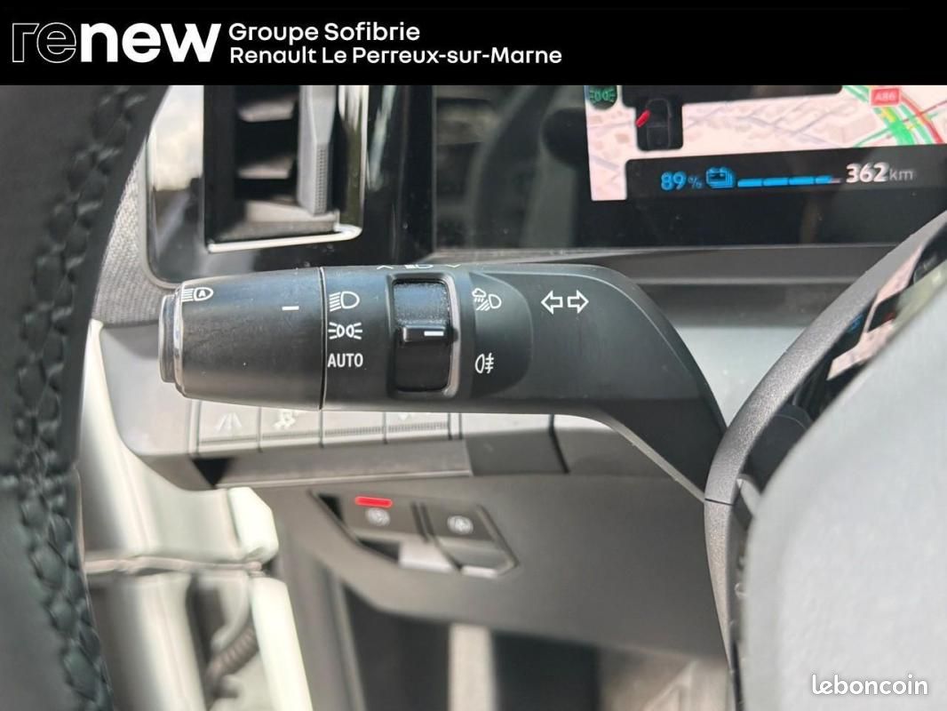 Renault Mégane E-TECH ER EV60 130ch optimum charge Evolution (image 20)