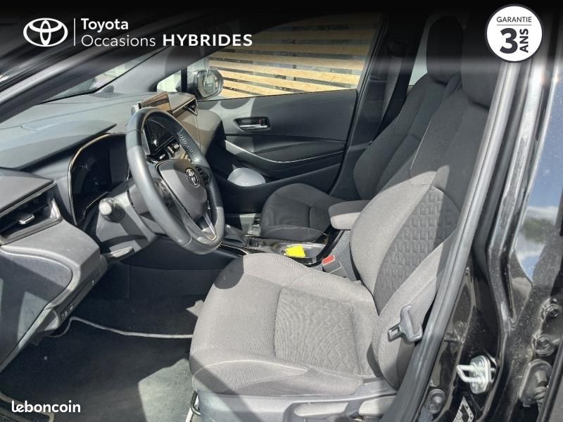 Toyota Corolla 122h Dynamic MY22 (image 11)