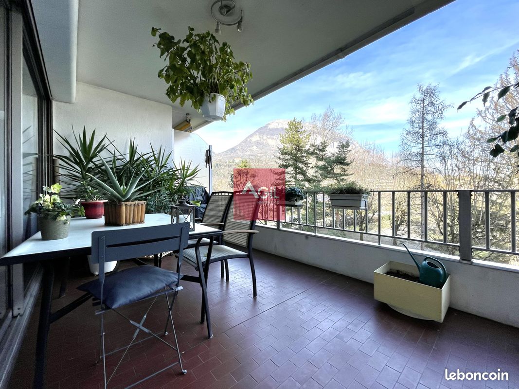 Appartement 4 pièces 105 m² · à Meylan · 105 m² · 350 000 €