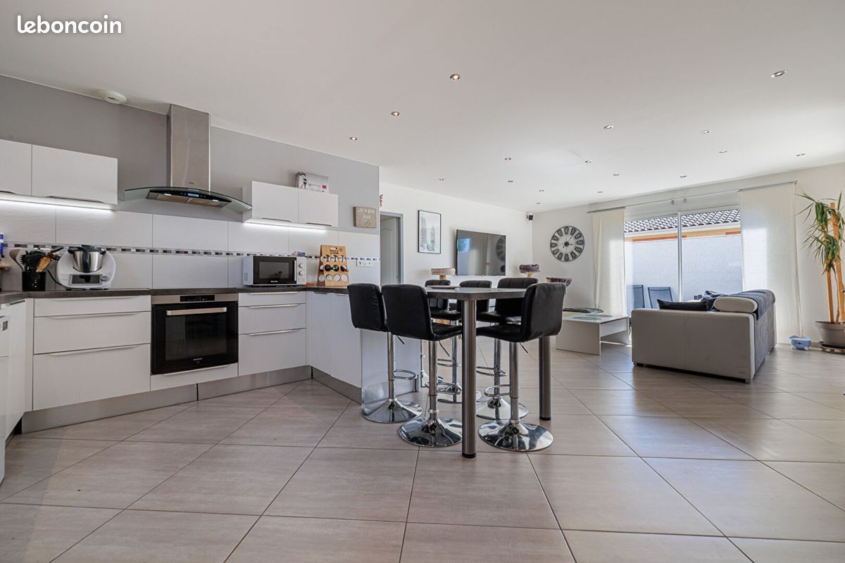 Maison 4 pièces 100 m² · à Frouzins · 100 m² · 343 000 €