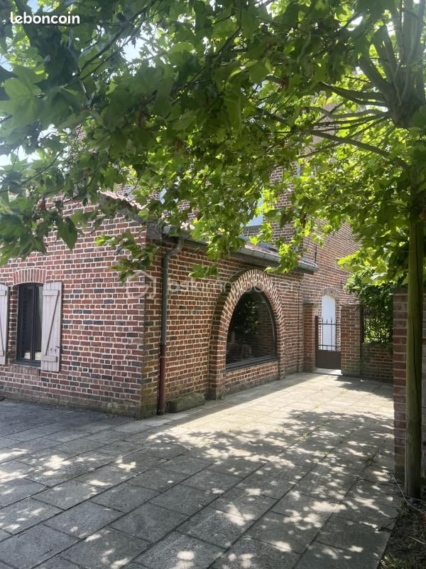 Maison 10 pièces 350 m² · à Bachy · 350 m² · 735 000 €