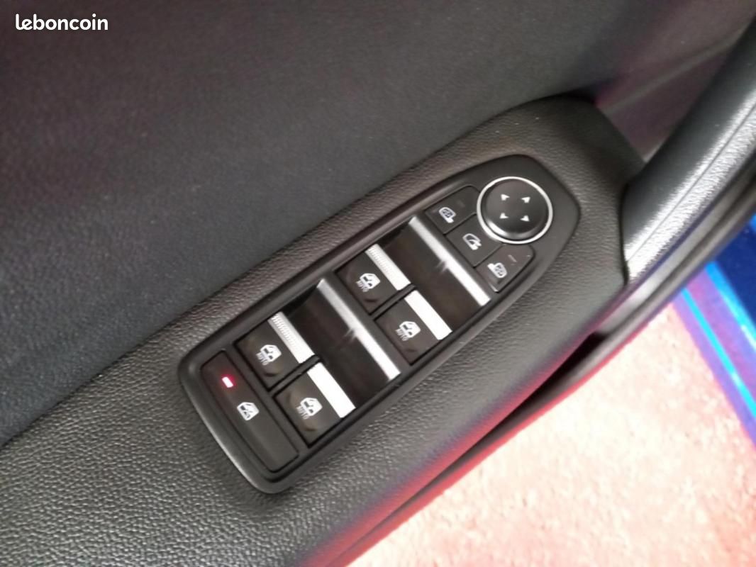 Renault Captur Blue dCi 115 EDC Intens (image 11)