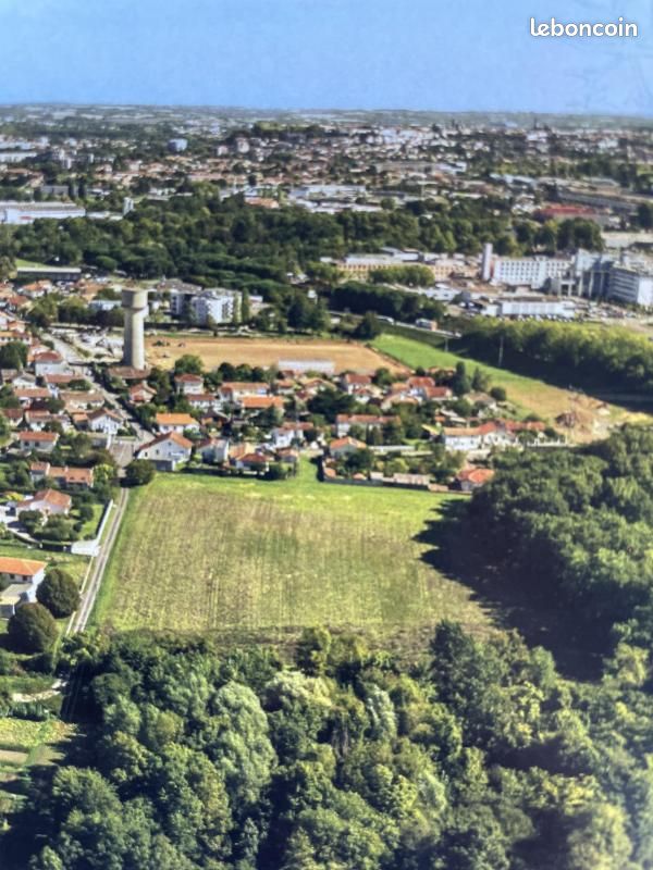 Terrain 489 m² · à Saint-Michel · 40 000 €